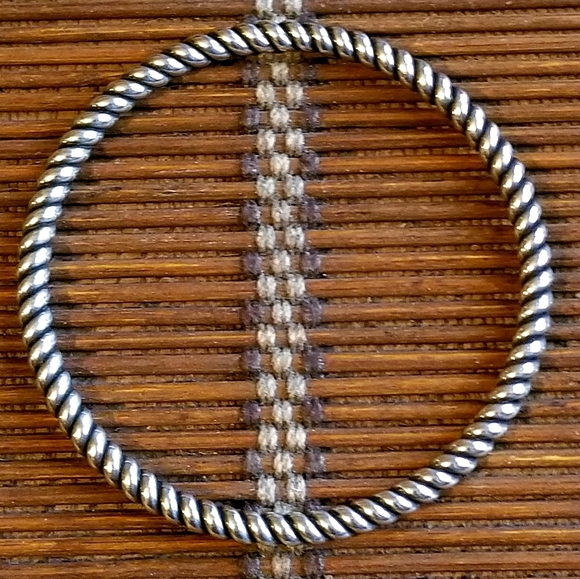 Rare Silpada Sterling Silver Twisted Bangle Bracelet - Picture 10 of 14